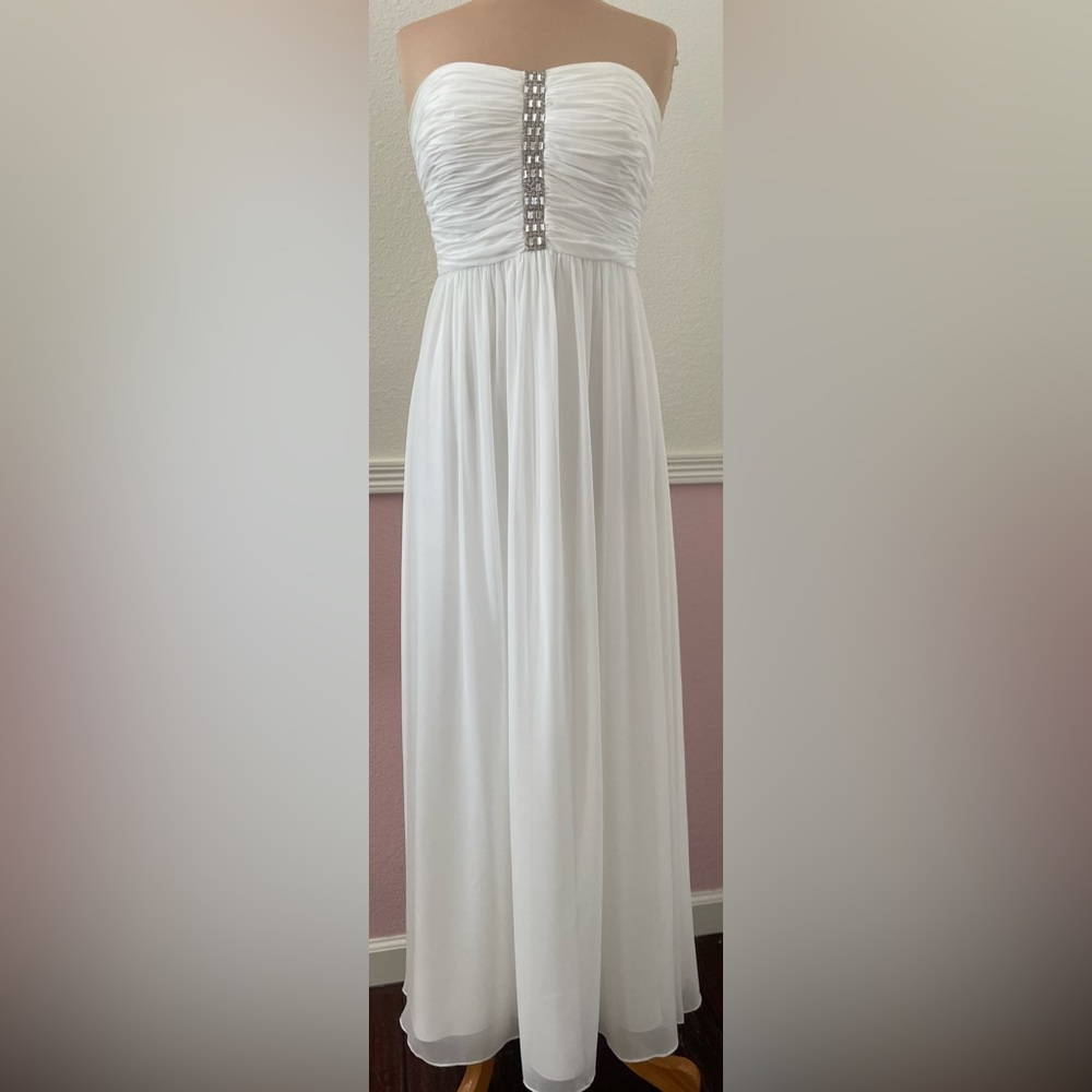 Calvin Klein Gown 💎💎💍💍 size 10